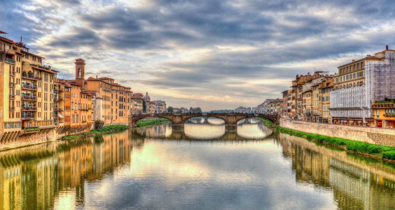 Firenze: il Fiume Arno e Ponte Vecchio