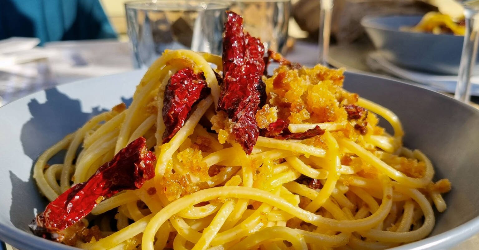Ricetta spaghetti con i peperoni cruschi