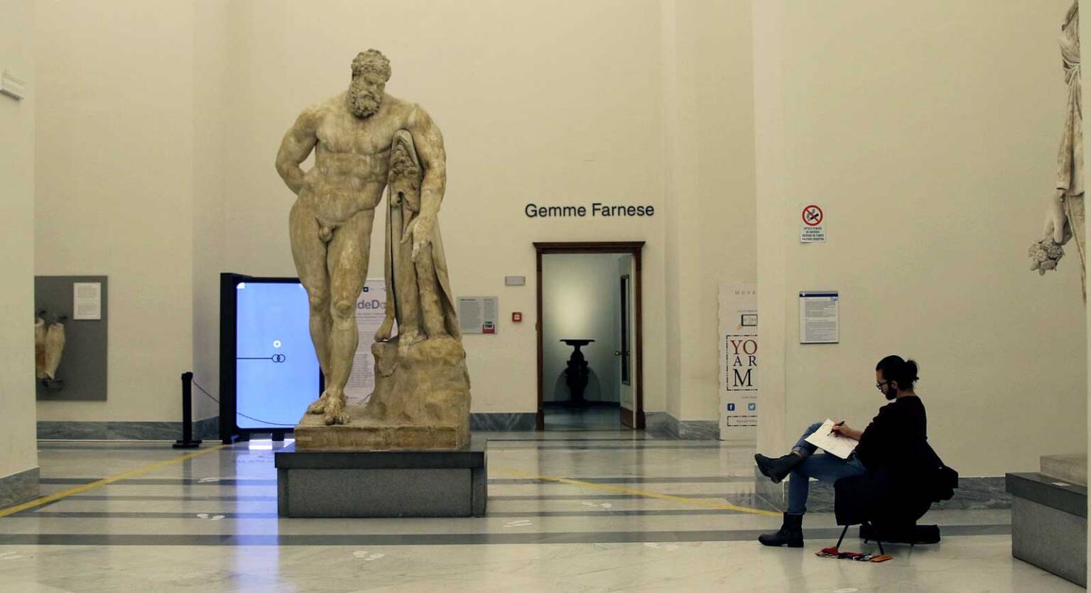 La Statua di Ercole al Museo Archeologico di Napoli