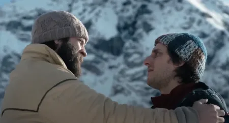 Le otto montagne, su Netflix un film drammatico tratto da un romanzo di Paolo Cognetti Le Otto montagne su Netflix