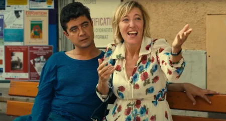 I villeggianti, su Raiplay un film drammatico francese Riccardo Scamarcio e Valeria Bruni Tedeschi