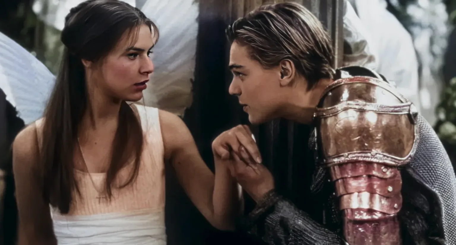 Su Prime Video un bel film drammatico con Leonardo Di Caprio, da vedere stasera. Claire Danes e Leonardo DiCaprio