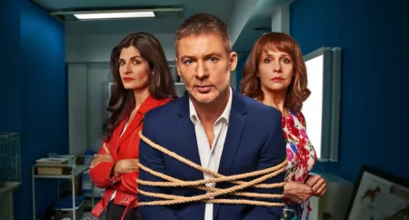 Adrián Suarm con Soledad Villamil e Gabriela Toscano