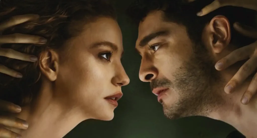 Serenay Sarıkaya e Burak Deniz