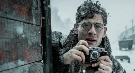 Su RaiPlay un film drammatico con una storia forte e sconvolgente tra giornalismo e potere. James Norton