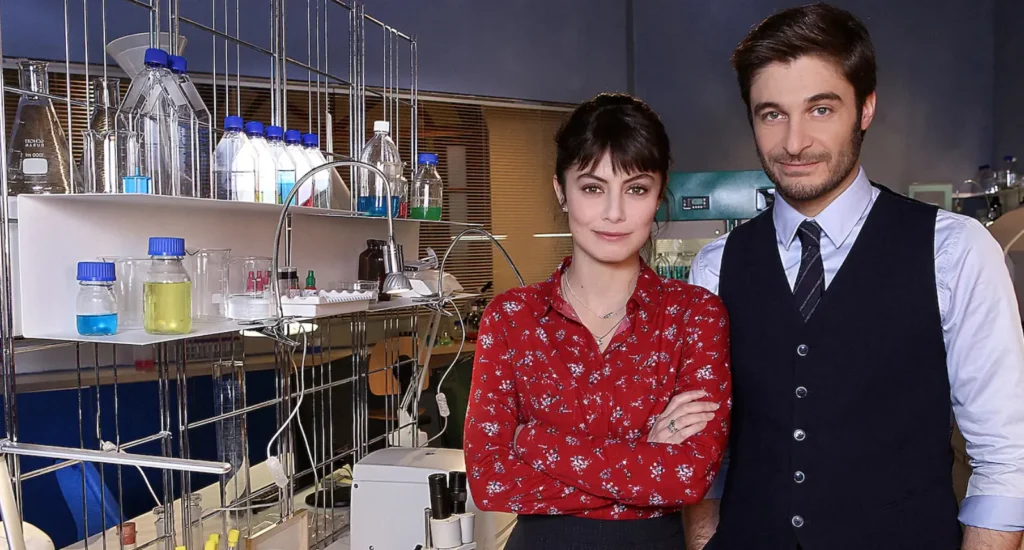 L’allieva, su Raiplay misteri e romanticismo nella serie crime tratta dai romanzi di Alessia Gazzola Alessandra Mastronardi con Lino Guanciale
