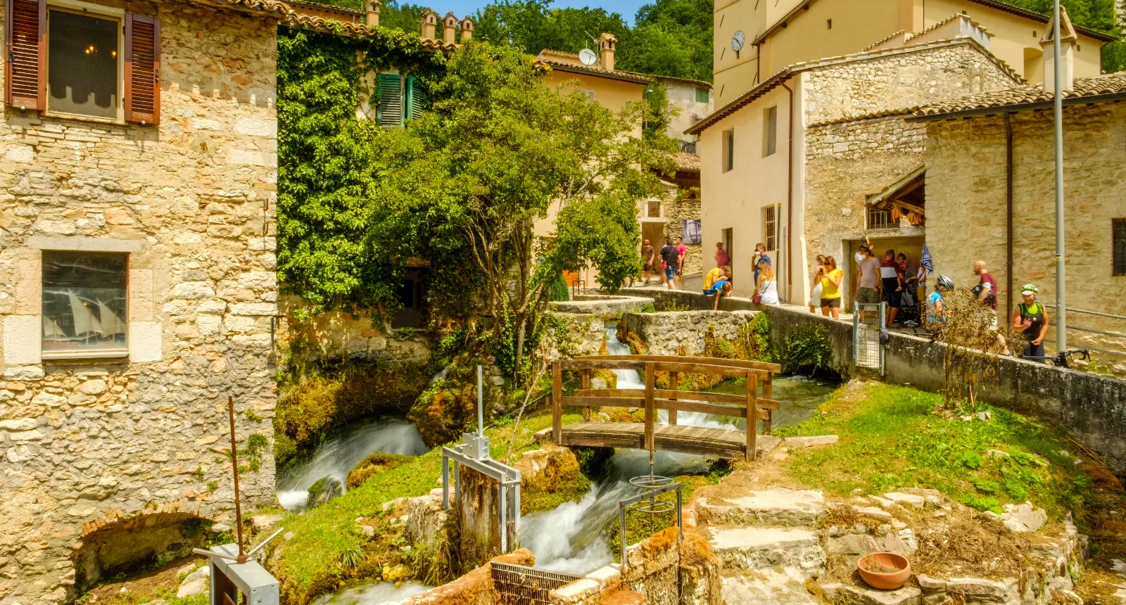 I Borghi Dell Umbria Da Visitare In Primavera Se Ami Atmosfera Pietra i-borghi-dell-umbria-da-visitare-in-primavera-se-ami-atmosfera-pietra