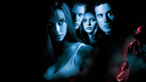 So cosa hai fatto, su Netflix il cult horror anni ’90 dove un segreto nascosto trasforma l’estate in un incubo senza scampo
