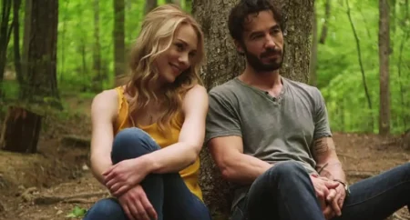 Stasera su Prime Video guarda questo drammatico film romantico su due vite spezzate dal lutto Kelcie Stranahan e Ryan Carnes