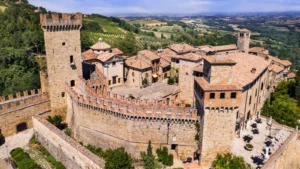 Il borgo medioevale di Vigoleno