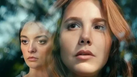 Elçin Sangu e Melis Sezen
